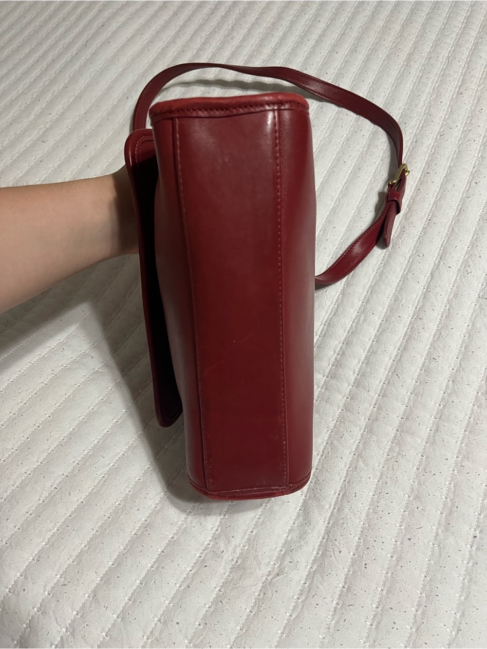 Vintage Coach Court Bag
Satchel Red Brass Hardware
#9870 - Picture 7 of 16